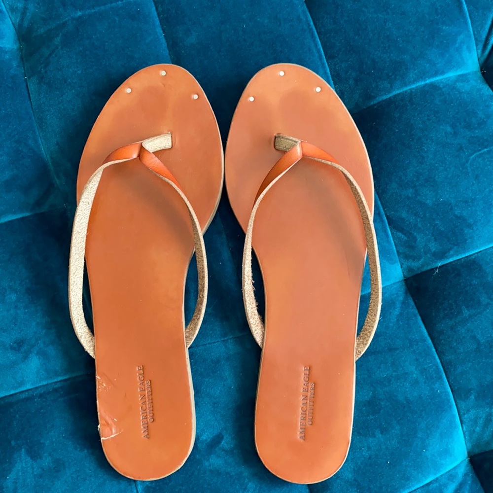 American Eagle leather flip flops